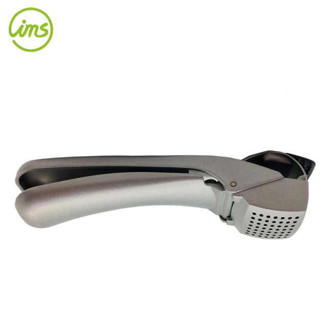 Non-Stick Aluminum Garlic Press – Heavy Duty Garlic Crusher with Ergonomic Handle